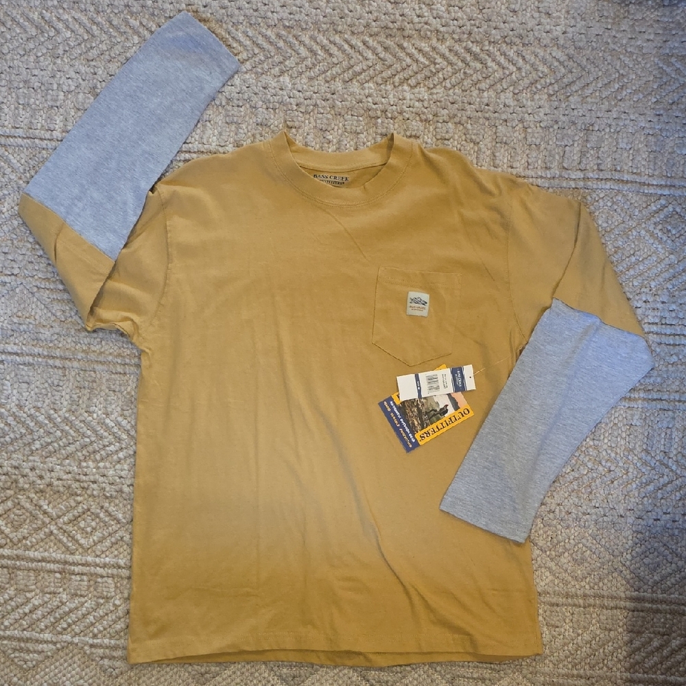 Bass Creek Outfitters Men's Long Sleeve Shirt in Tan and Gray